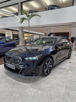 BMW i5 ELÉTRICO XDRIVE60 M SPORT BMW i5 ELÉTRICO XDRIVE60 M SPORT